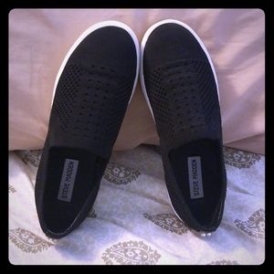 Steve Madden slip on shoes